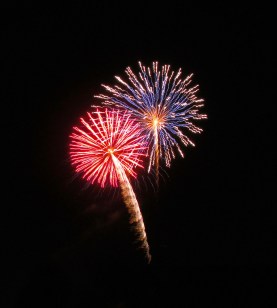 Fireworks - Celebration - Holiday Fireworks - Colorful Fireworks - Holiday - New Years - New Years 2014 - New Years Fireworks