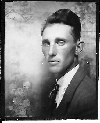 Grandpa - Photo Booth Picture - Photomaton - 1930's Photo Booth Picture - Old-time Photography