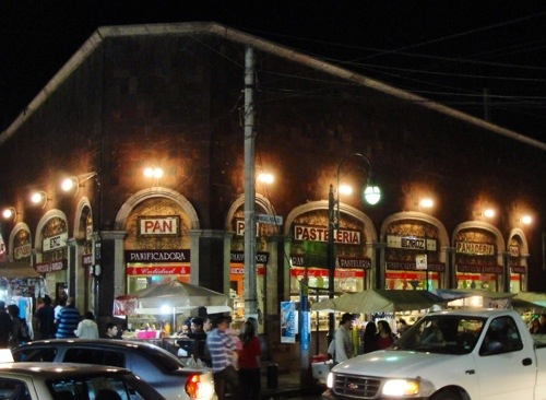 Coyoacan - Bread Store - Bakery in Mexico - Mexico City - Churros - Cake Store - Night Images of Mexico
