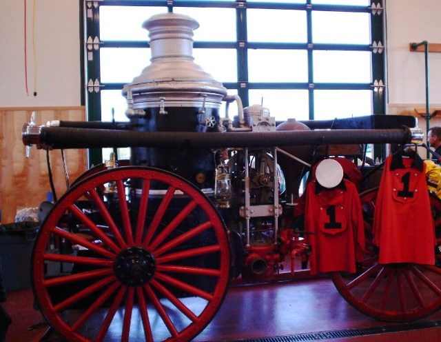 1905 Metropolitan Steamer - Early Fire Engines - Tracy, California - Fire Engine - Joseph Jenckes - Boston