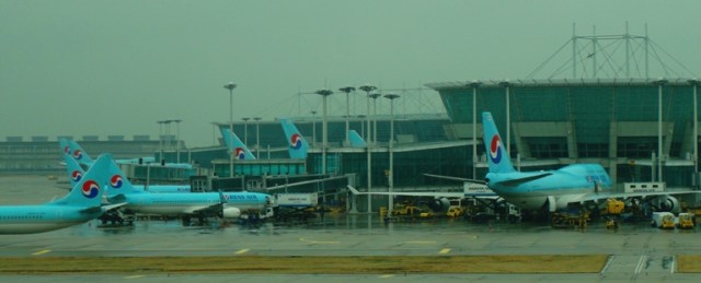 Incheon International Airport - South Korea - Korean Airlines - Planes at Terminal - Rainy Day at the Airport 