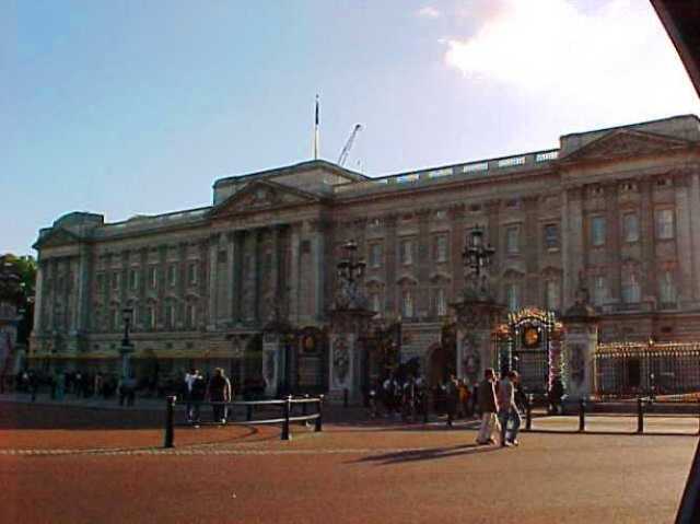 Buckingham Palace - Prince William and Kate - Royal Baby - Genealogy