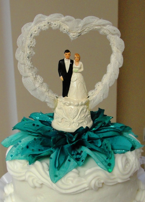 1960's Wedding Cake Top - Bride and Groom - Cake top - 50th Wedding Anniversary - Golden Anniversary - Wedding Cake