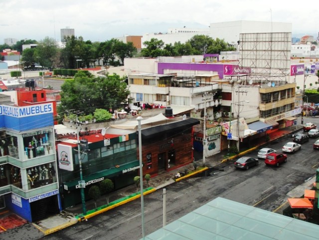 Rainy Day in Mexico City - Día de la Independencia de México - Wet Streets - Inside Day
