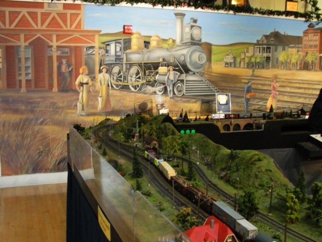 Tracy, California - Tracy Historic Museum - Tank Town - European Train Enthusiasts - Model Train Layout - Mural