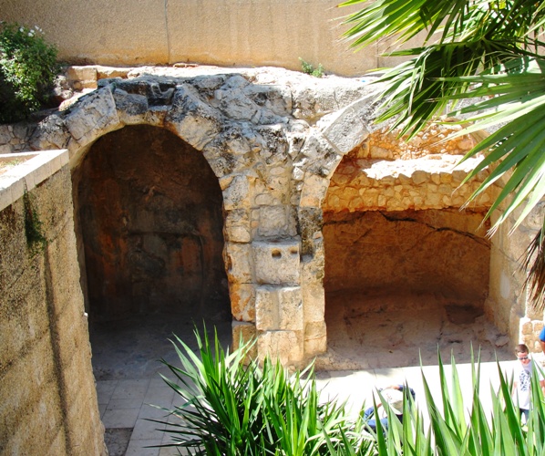 Cardo Jerusalem - Shops at Cardo - Main Stree Jerusalem - 6th Century - BAR