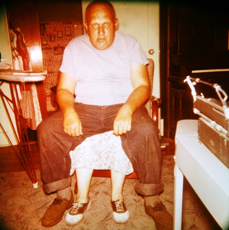 Funny Picture - Family Friend - Four Legs - Humor - Iowa