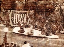 Rose Parade - Iowa Float - Class A Award - New Year's Day Parade - Rose Bowl