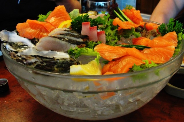 Mixed Sashimi Bowl - Kyushu Japanese Restaurant - Neutral Bay, NSW - Sashimi - Raw Fish