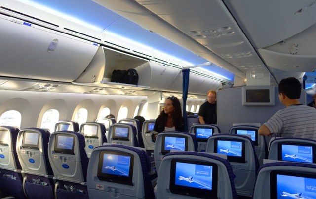 Boeing 787 - United Airlines 787 Interior - Economy Class on 787 - Luggage Bins
