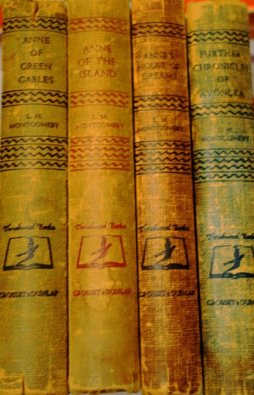 L.M. Montgomery - Anne of Green Gables - Anne of the Island - Anne's House of Dreams - Further Chronicles of Avonlea