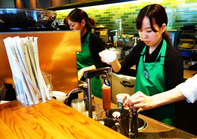Caramel Macchiato - Starbucks in Japan - Tokyo Starbucks - Coffee Shop
