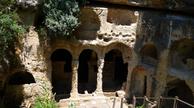 Besikli Cave Tombs - Roman Ruins - Roman tombs - Titus Tunnel