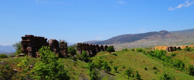 Roman Aqueduct - Antioch of Pisidia - Archaeology - Waterworks