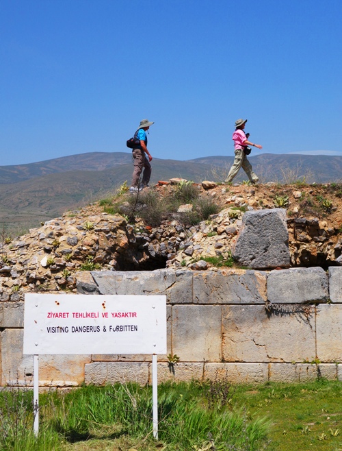 Antioch of Pisidia, Dangerus and Forbitten, Warning Sign, Adventure, Turkey