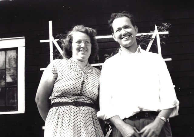 Grandma and her twin, Twins, Siblings, Birthday, Remembrance