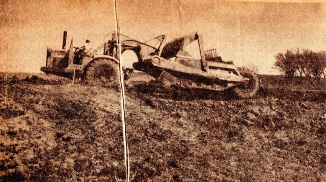 Earth Mover, Heavy Equipment, 1958 Construction Technology, Earth Scraper