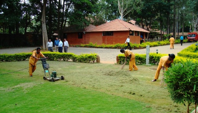 Manipal County, Bangalore, India, Electric Lawn Mower, Yard Work
