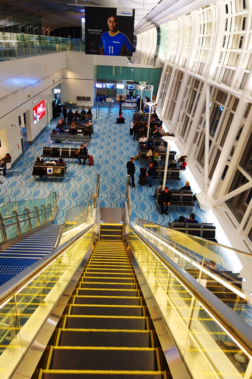 Haneda Airport, Gate Area, Escalator, Airport Gate, Boarding Area