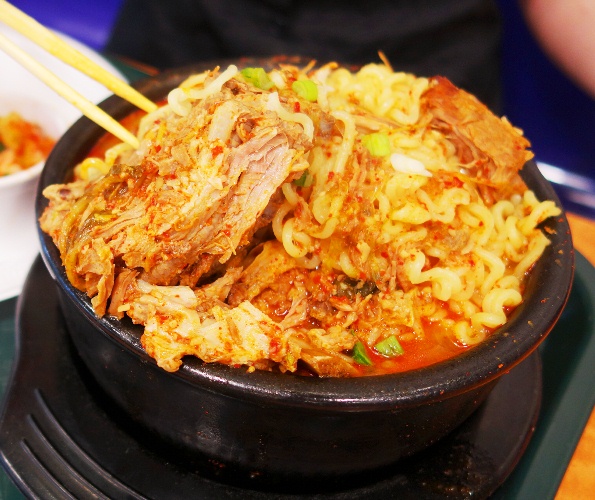 Beef Bone Noodles, Korean Food, Woodpecker Korean Food