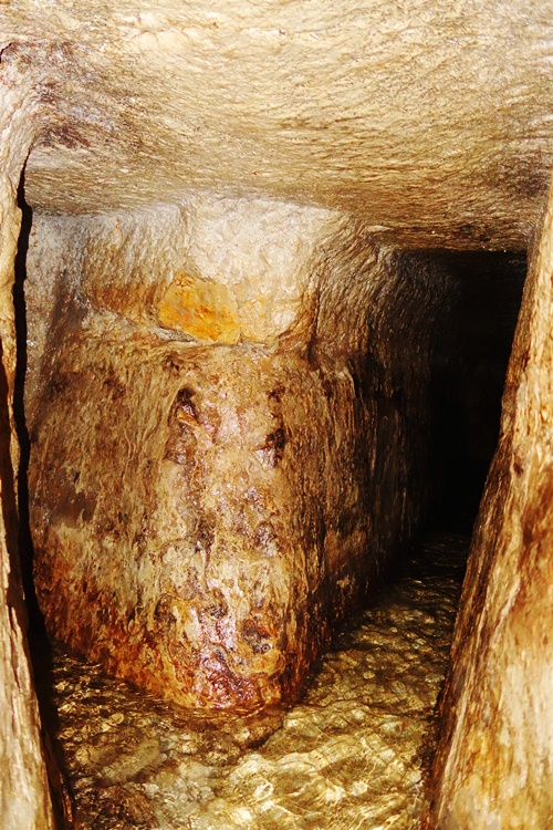 Hezekiah's Tunnel, Water Tunnel, Jerusalem, City of David