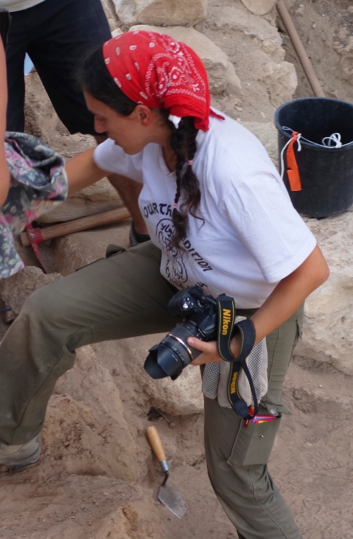 Photography, archaeology, Photos at the dig, Camera