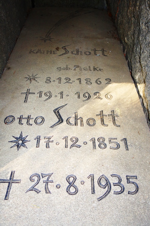 Otto Schott, Ernst Abbe, Carl Zeiss, Gravestone, Nordfriedhof, Jena, Germany