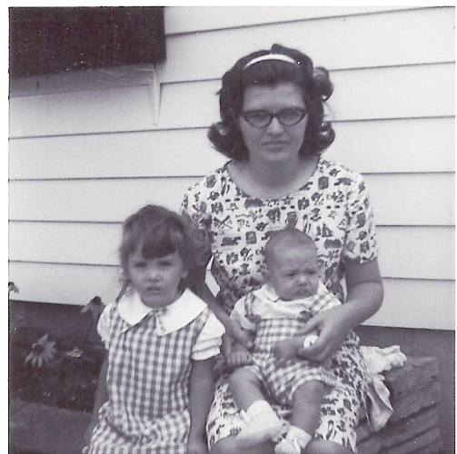 Dressed like Big Sister, Wellman, Iowa, Farm, Family Picture