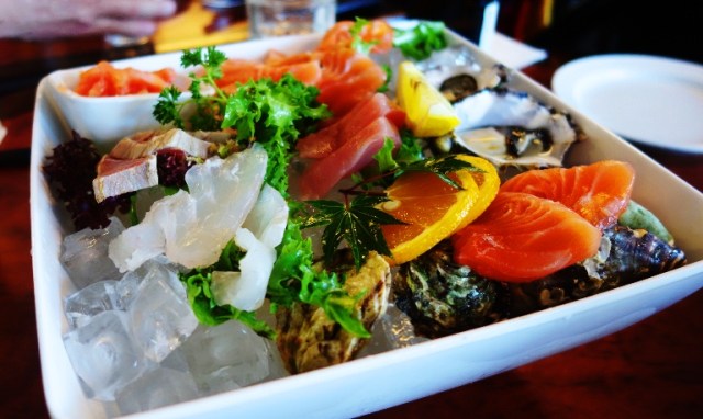 Mixed Sashimi, Kyushu, raw fish, oysters