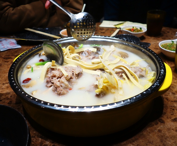 Hot Pot, China, shanghai, Pudong, Chinese Food, pig bones, noodles