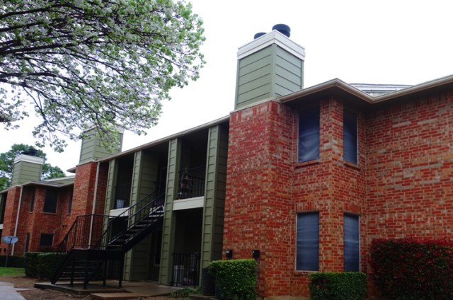 Student Housing, Apartment, Irving, Texas, DeVry Institute of Technology