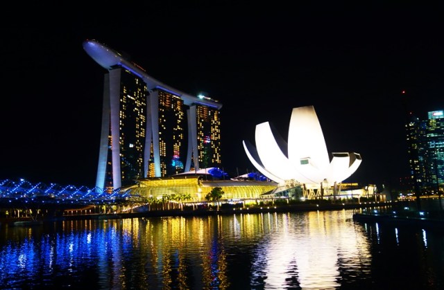 Sands Hotel and Casino, ArtScience Museum, Singapore, Marina Bay