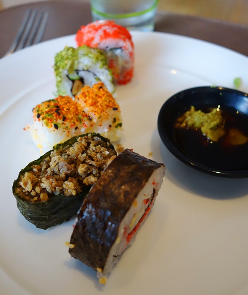 Sushi, Straits Cuisine, Straits Cafe, Singaporean Cuisine