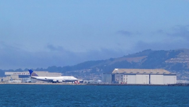 San Francisco Airport, SFO, Flight Delay, No Saturday, Late arrival