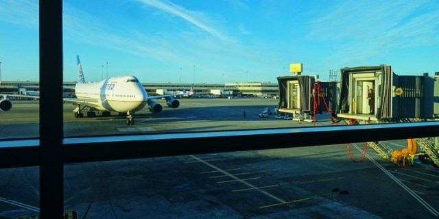 Plane Arrival, United Airlines, SFO, San Francisco