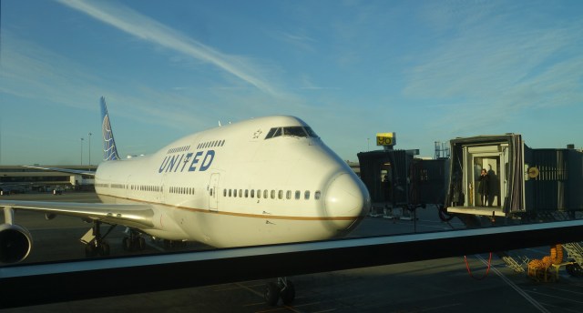 SFO, San Francisco, United Airlines, Arriving 747, Gate Activities