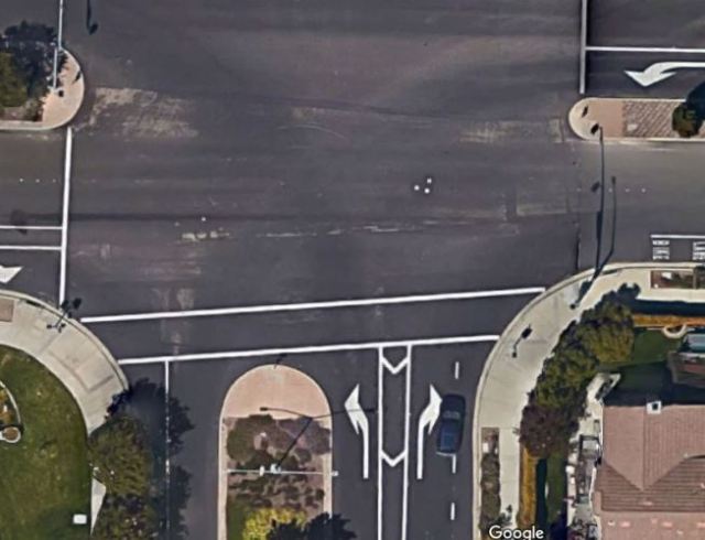 Red Righters, Right Turn on Red, Intersection, Commute Traffic, Right or Privilege 