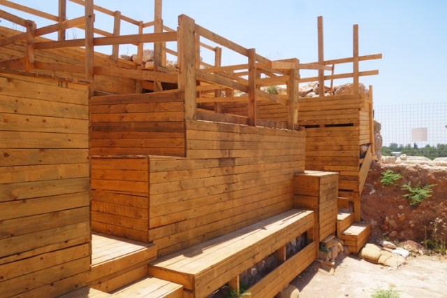 Gates of Lachish, Latrine, Desecration, archaeology, Wood structure, Preservation