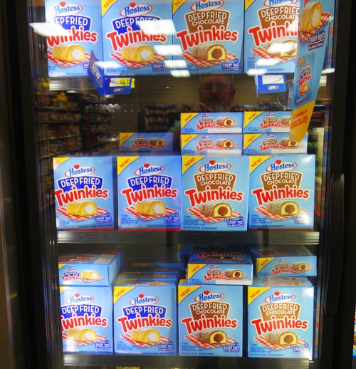 Deep Fried Twinkies, Hostess, Carnival Food, Fair Food, Bake at home, Snack Cakes