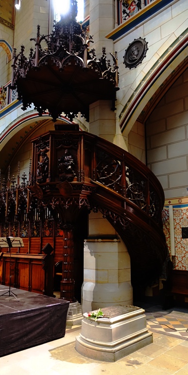 Castle Church Pulpit, Wittenberg, Luthers Grave