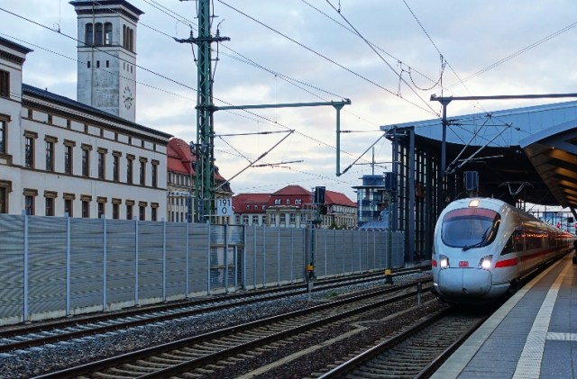 Erfut, ICE, Deutsch Bahn, Railroad, High Speed Rail