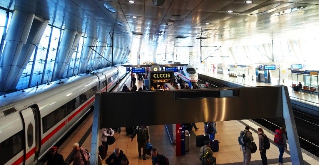 Fernbahnhof, Frankfurt Airport, Long distance trains, ICE