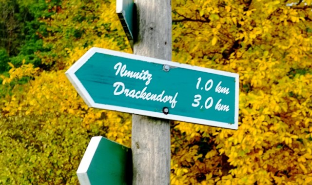 Hiking in Germany, Jena, Red Trail, Yellow Leaves, Signpost