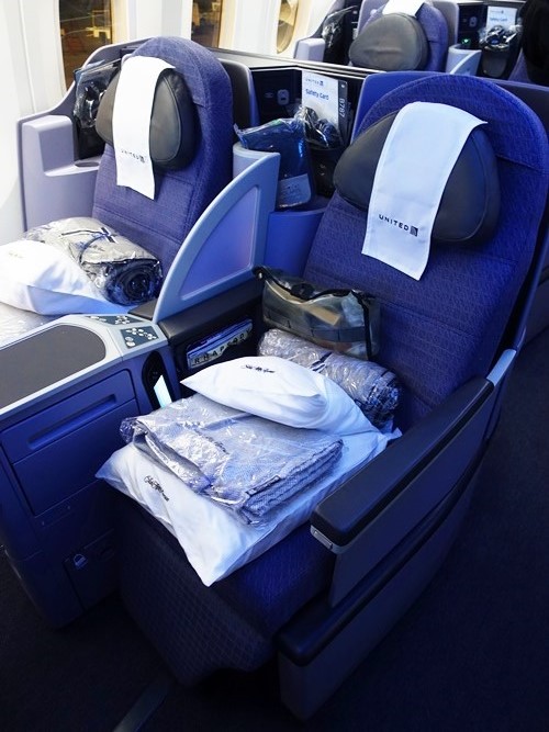 Business Class 787, United Airlines, UA1, SFO to SIN