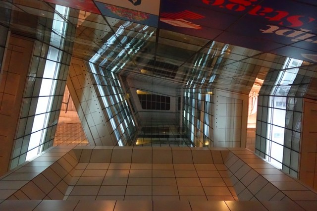 Singapore National Library, night picture, interior space