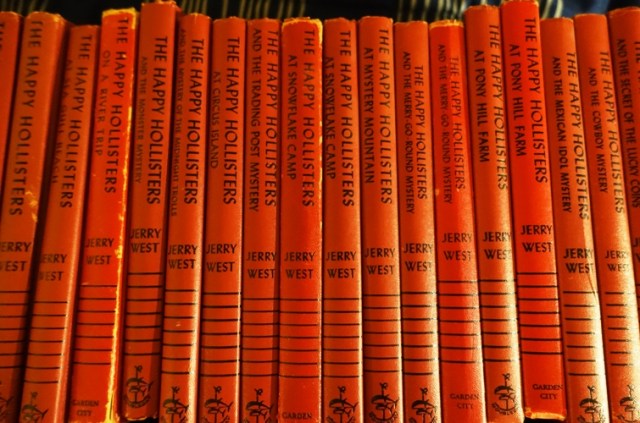 Happy Hollisters, Red Book Spines, No dust jackets