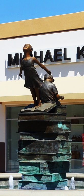 Taking Flight, Set Vandable, Reading Sculpture, Livermore Outlets