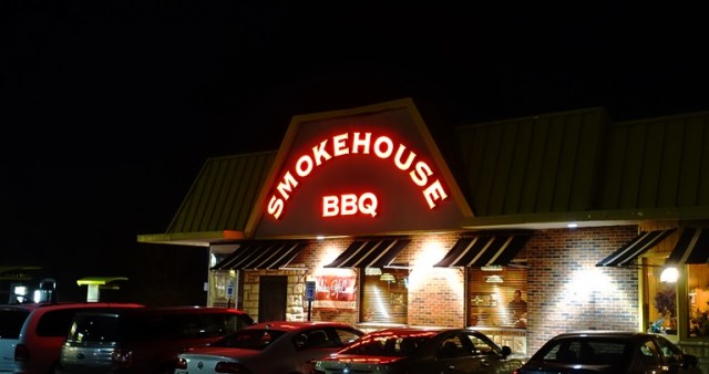 Smoke House BBQ, Gladstone, Missouri, Kansas City, Burnt Ends, BBQ
