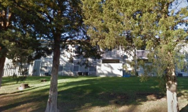 College apartment, Kansas City, Missouri, College Days