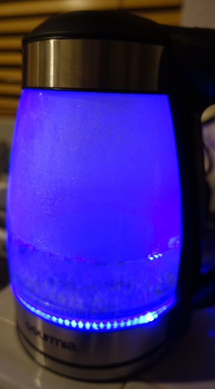 heating water, tea, kettle, brewing